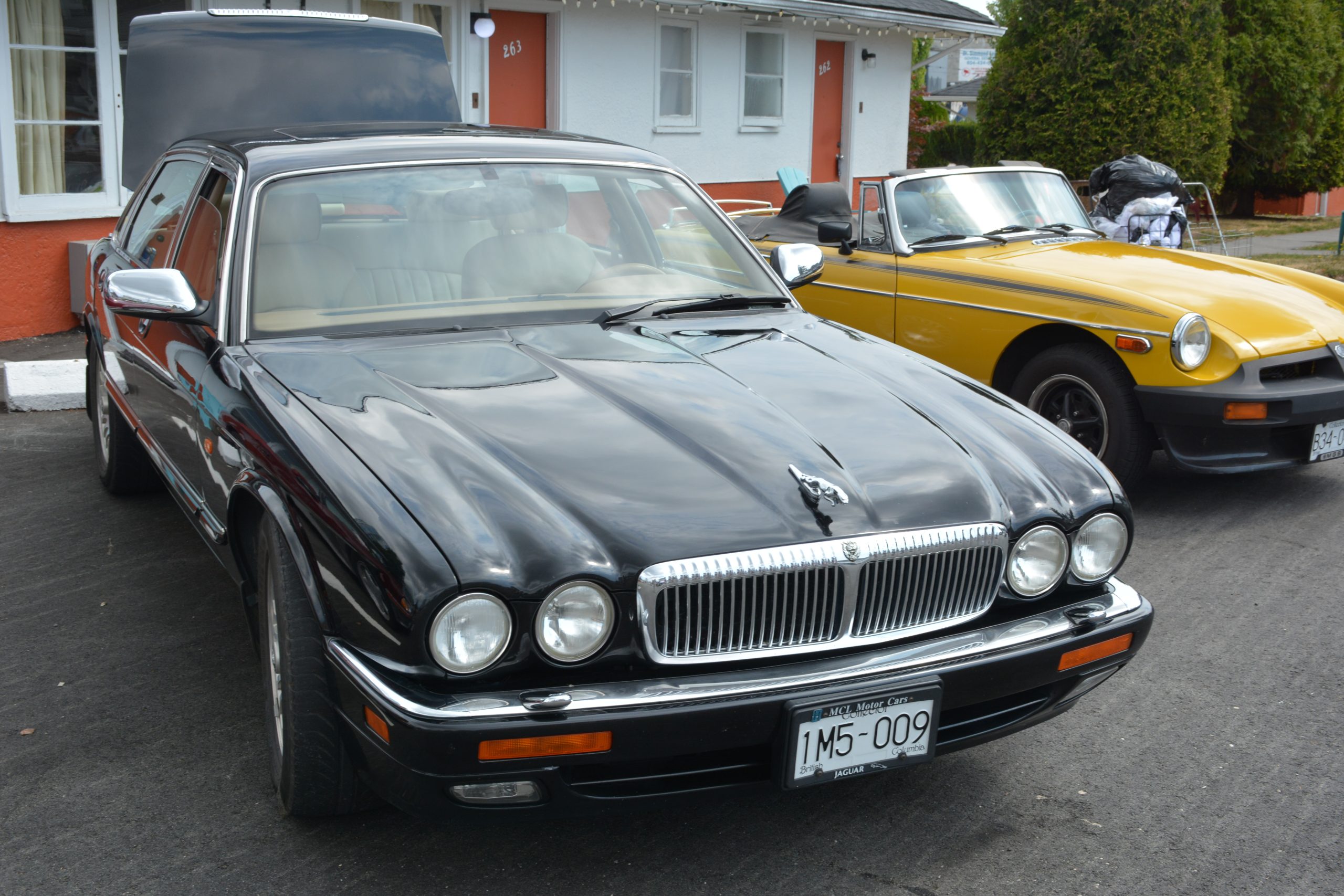 Vintage Car Club of Canada - Vancouver Chapter Car Show 2400 Motel