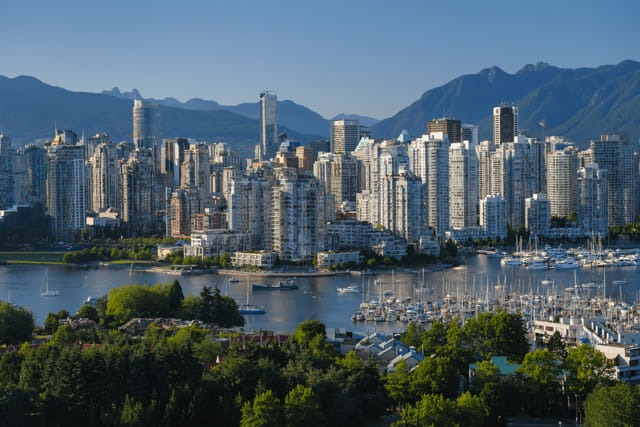 Neighbourhood & City Neighbourhood & City